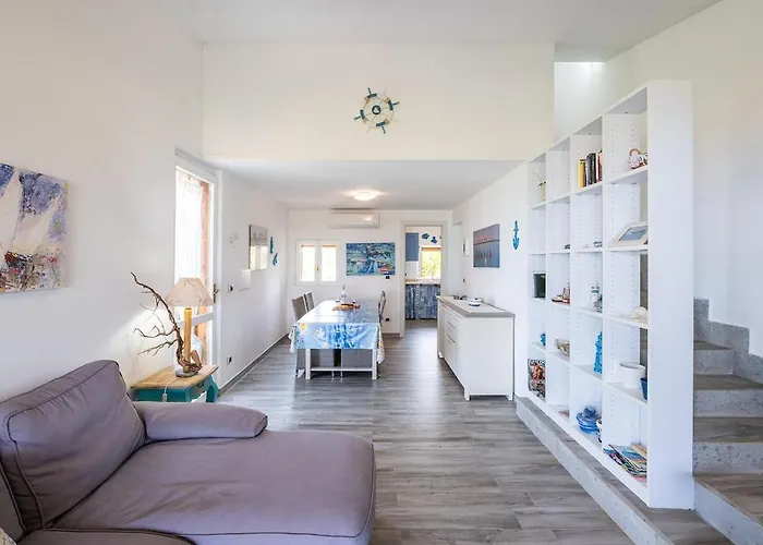 Affittasardegna - Casa Conchiglia Blu * Стинтино